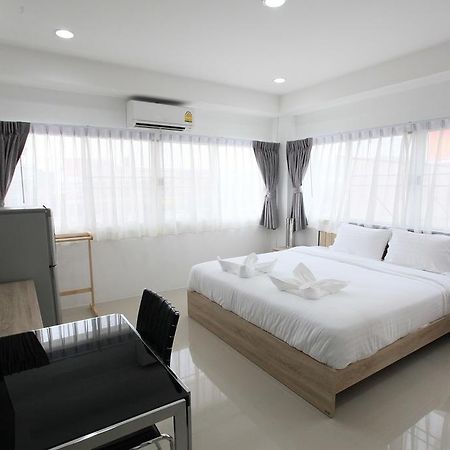 Living By Grace Apartamento Si Sunthon Exterior foto